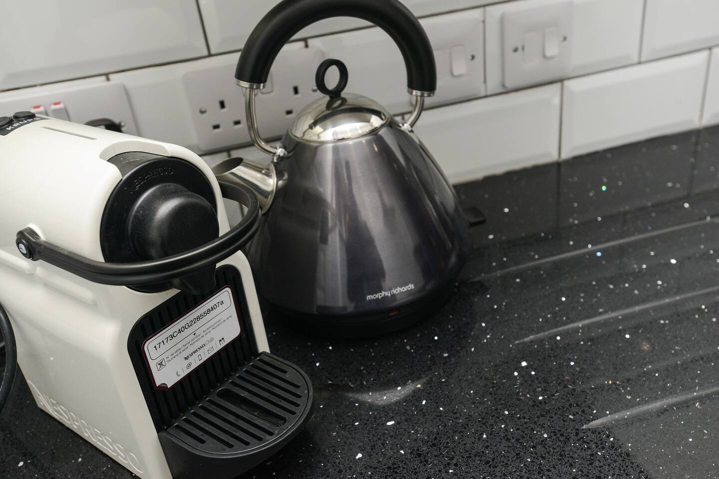 Corporate Short Term Rentals Nottingham Midlands UK Book-cheap-corporate-short-term-rentals-in-Nottingham-today!-Our-furnished-serviced-apartments-offer-more-space-than-a-hotel-at-lower-cost!