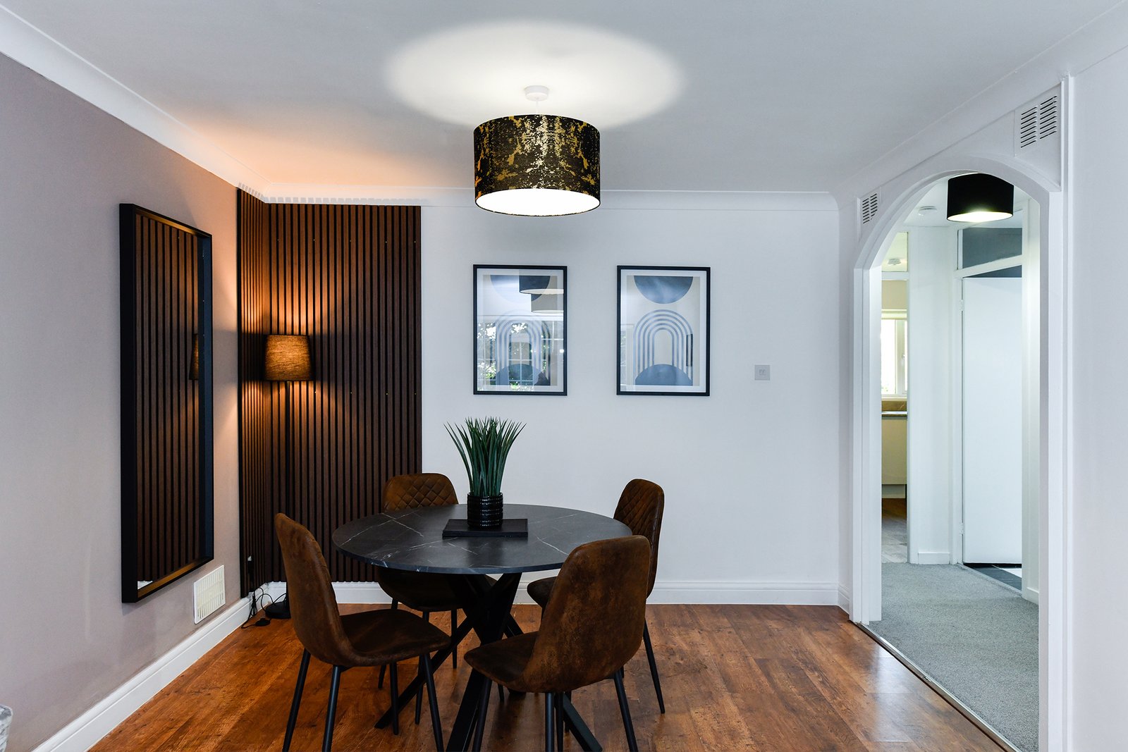 Nottingham Holiday Rentals Midlands – Thoresby Court Apartments Modern-Nottingham-Holiday-Rentals-near-the-city-centre,-train-station-and-university!-Book-furnished-short-let-apartments-for-corporate-stays