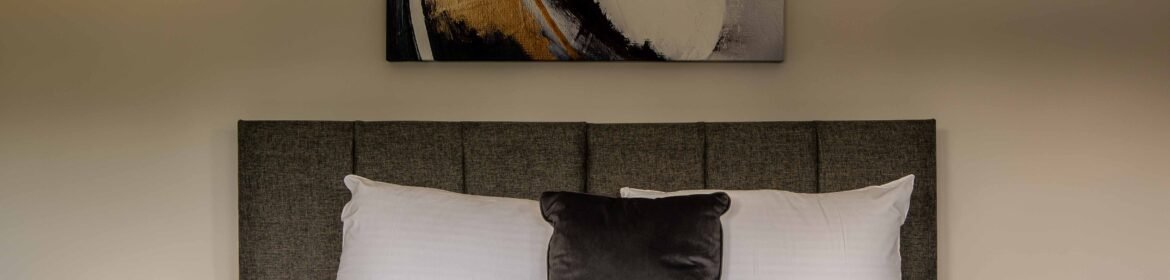 Bagworth House Apartments offer stylish Leicester Short Let Apartments in Coalville with great transport links, business access.