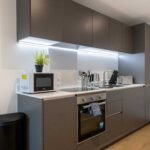 Book cheap serviced apartments in Leeds near Leeds University and City Centre. Our short let accommodation comes fully furnished incl all bills
