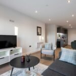Book cheap serviced apartments in Leeds near Leeds University and City Centre. Our short let accommodation comes fully furnished incl all bills