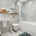 Book cheap serviced apartments in Leeds near Leeds University and City Centre. Our short let accommodation comes fully furnished incl all bills