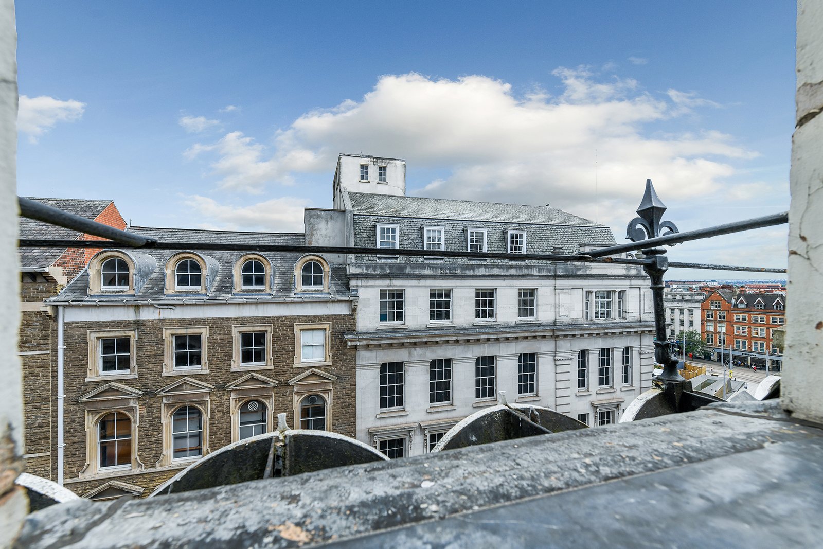 Holiday Rentals Nottingham Centre – Market Street Apartments Our-Holiday-Rentals-in-Nottingham-Centre-offer-fully-furnished-short-let-apartments-for-corporate-relocation,-contractor-and-insurance-stays.