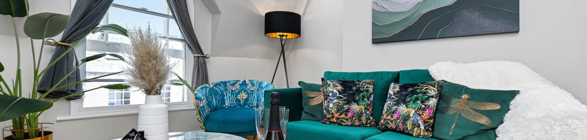 Enjoy stylish comfort at Short Let Apartments in York City Centre. Book group accommodation  for business or leisure travellers alike.