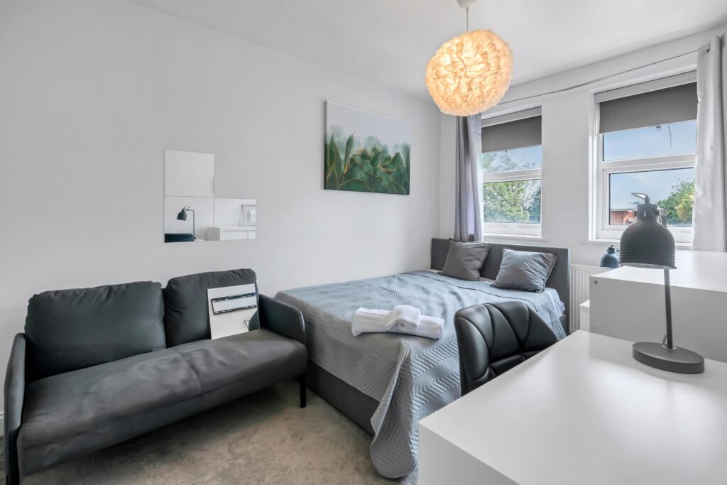 Hertford Street Apartment