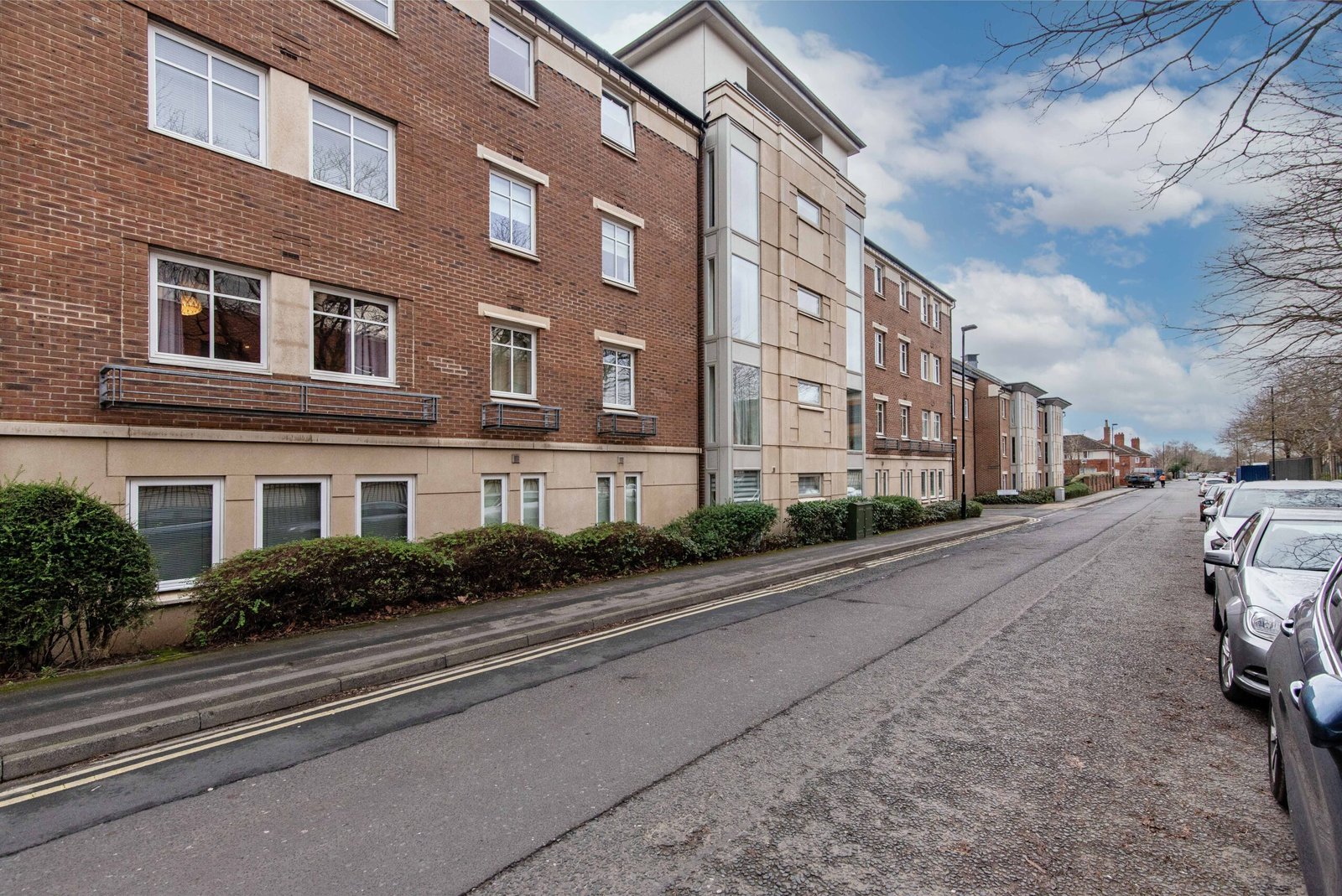 Fulford Serviced Apartments York – Short Lets Northeast England Book-our-furnished-Fulford-Serviced-Apartments-York-and-Cheap-Corporate-Accommodation-mnear-City-Centre,-Train-Station,-and-Leeds-Airport.-We-offer