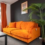 Book our 4-bed Contractor Accommodation Nottinghamshire today! This cheap self-catering apartment in Lincoln is ideal for groups & families.