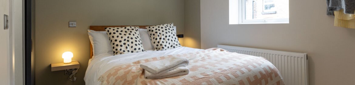 Book Short Term Apartments Liverpool near the Airport and South Parkway train station. The ideal serviced apartments for business travellers