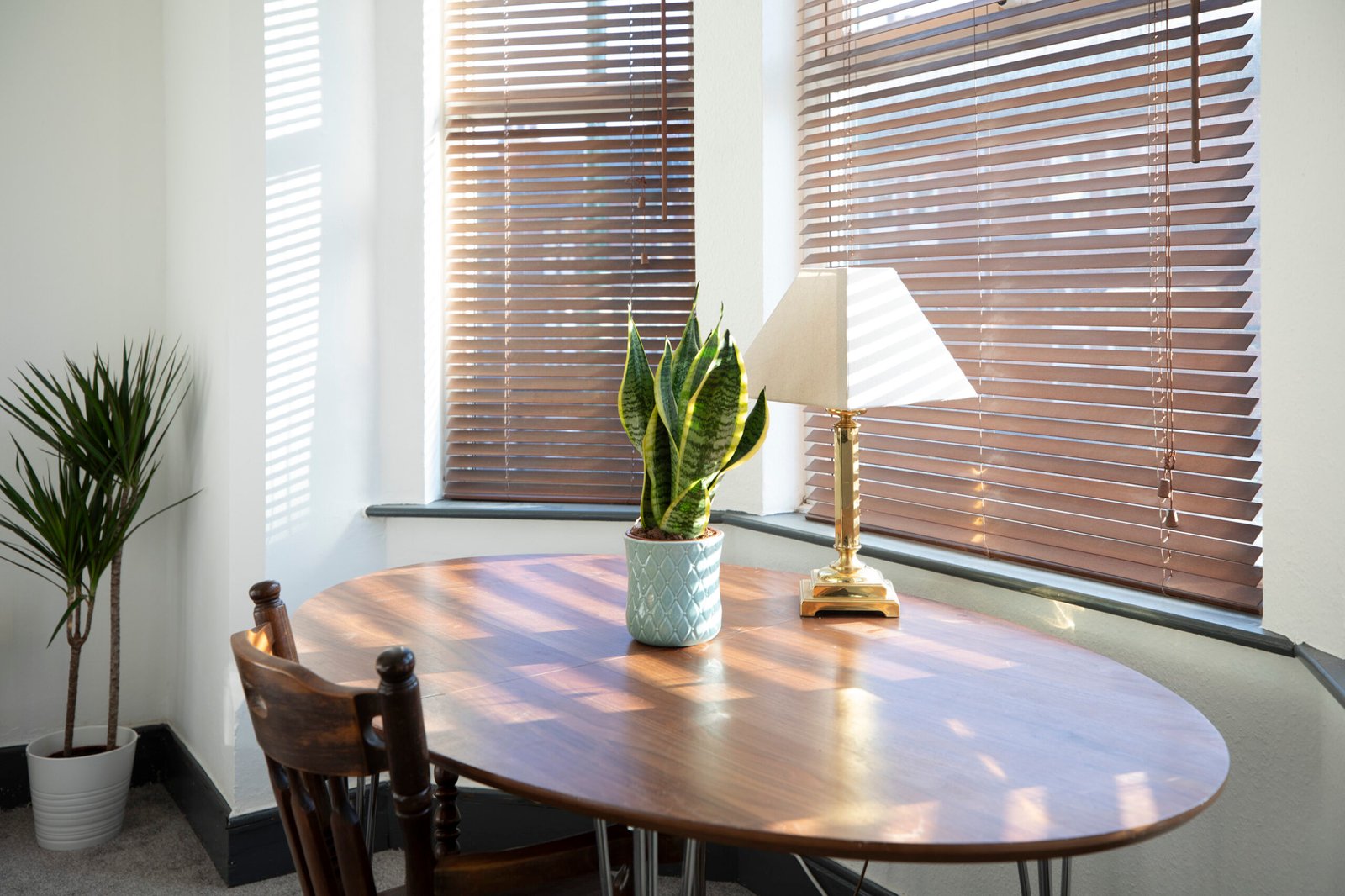 Nottingham Fully Equipped Apartments | Urban Stay Stay-at-Sneinton-Hermitage-Serviced-Apartment,-25-Sneinton-Hermitage,-Nottingham-NG2-4BT-a-modern,-fully-equipped-stay-ideal-for-business-.