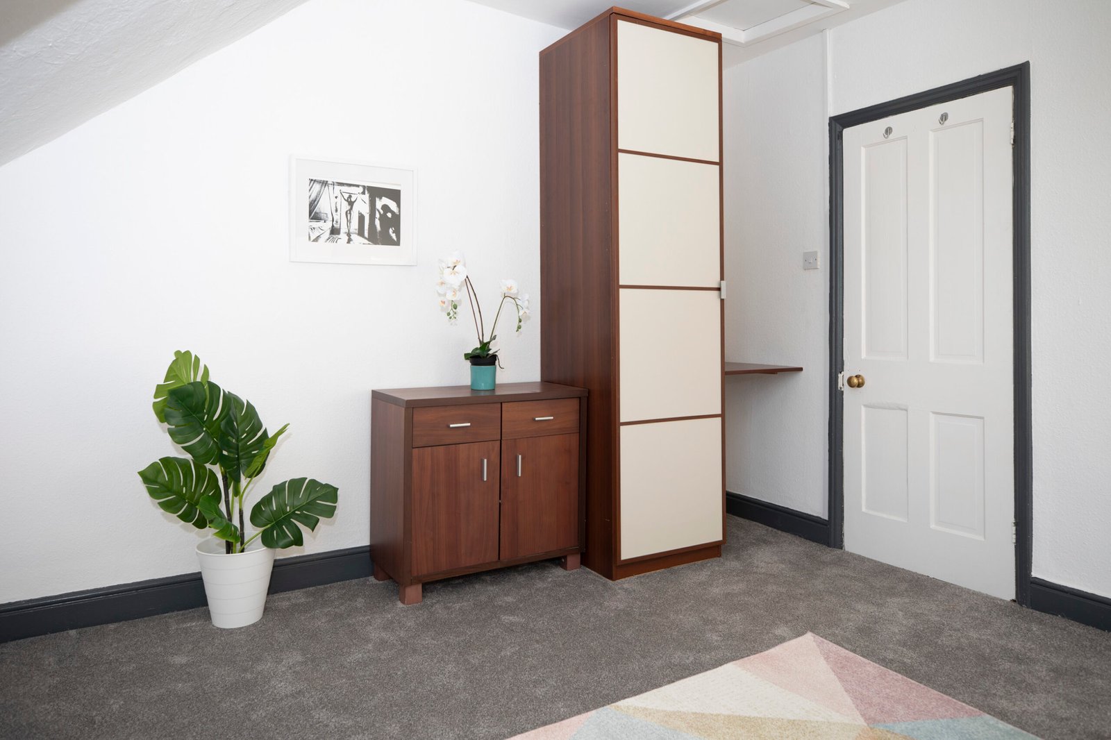 Nottingham Fully Equipped Apartments | Urban Stay Stay-at-Sneinton-Hermitage-Serviced-Apartment,-25-Sneinton-Hermitage,-Nottingham-NG2-4BT-a-modern,-fully-equipped-stay-ideal-for-business-.