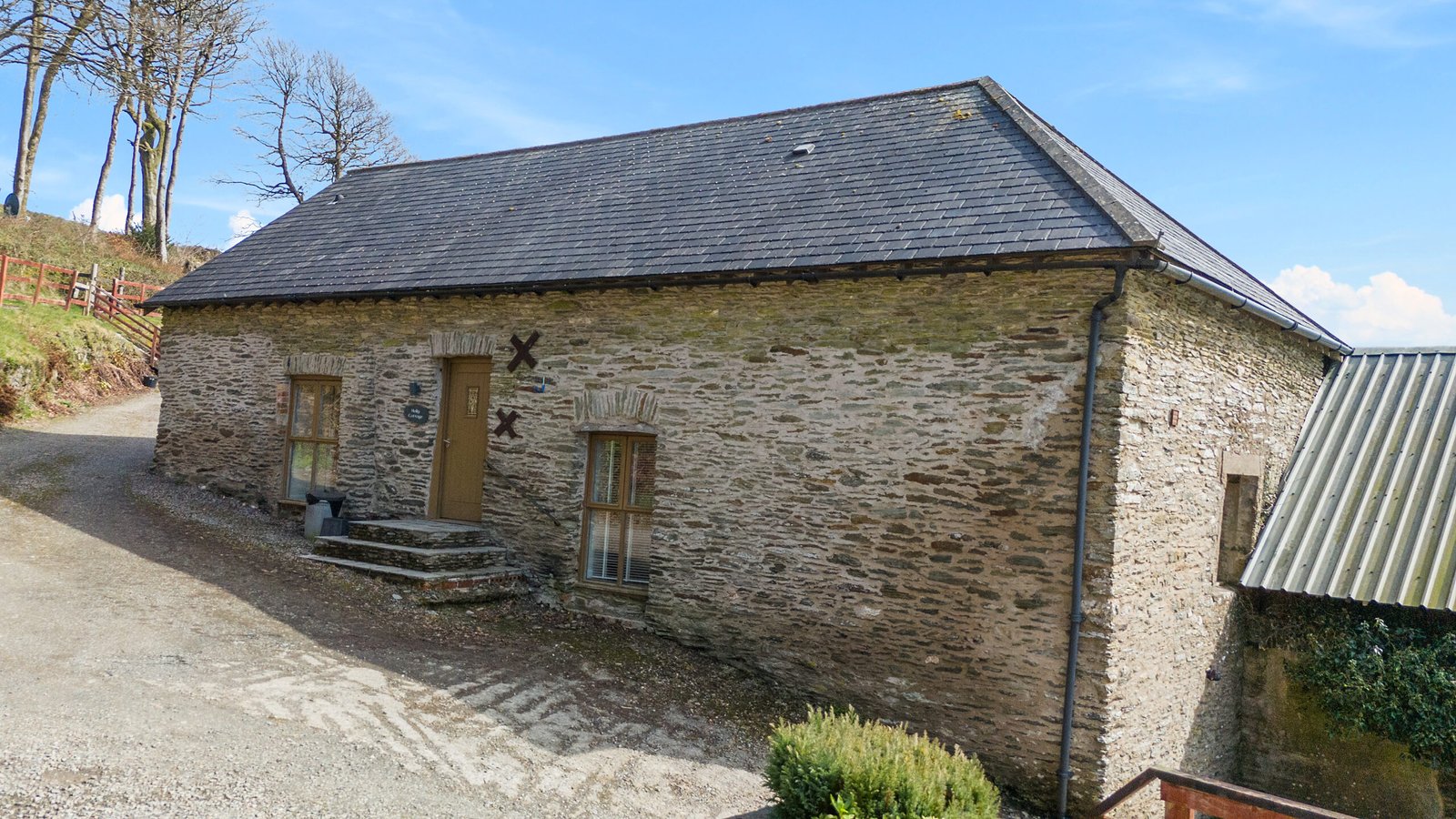 Holiday Cottages Devon – Ettiford Farm Accommodation Ilfracombe Book-stylish-Barn-Conversions-in-Devon!-Ettiford-Holiday-Cottages-in-Ilfracombe-are-near-North-Devon-National-Landscape-and-Exmoor-National-Park.