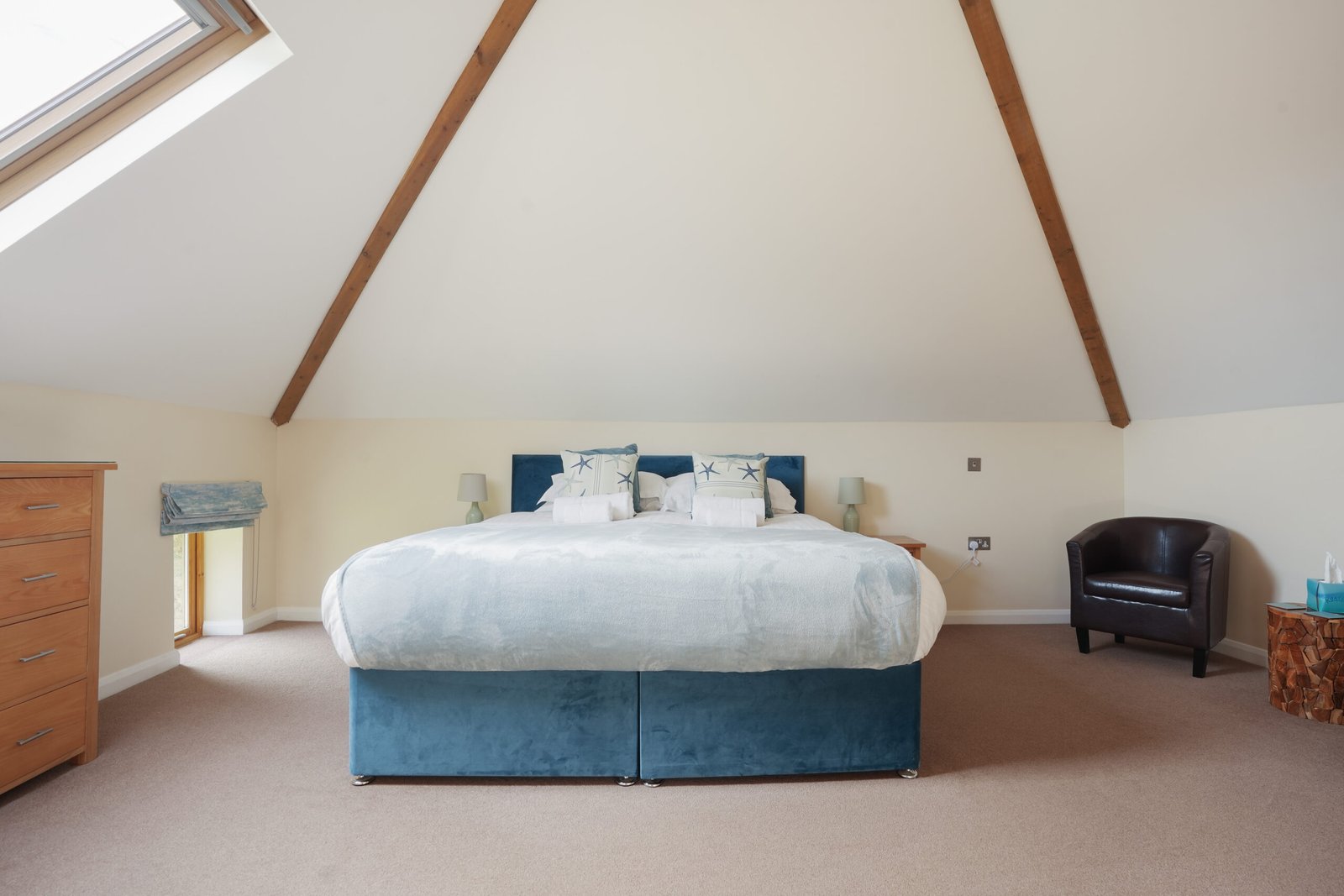 Holiday Cottages Devon – Ettiford Farm Accommodation Ilfracombe Book-stylish-Barn-Conversions-in-Devon!-Ettiford-Holiday-Cottages-in-Ilfracombe-are-near-North-Devon-National-Landscape-and-Exmoor-National-Park.