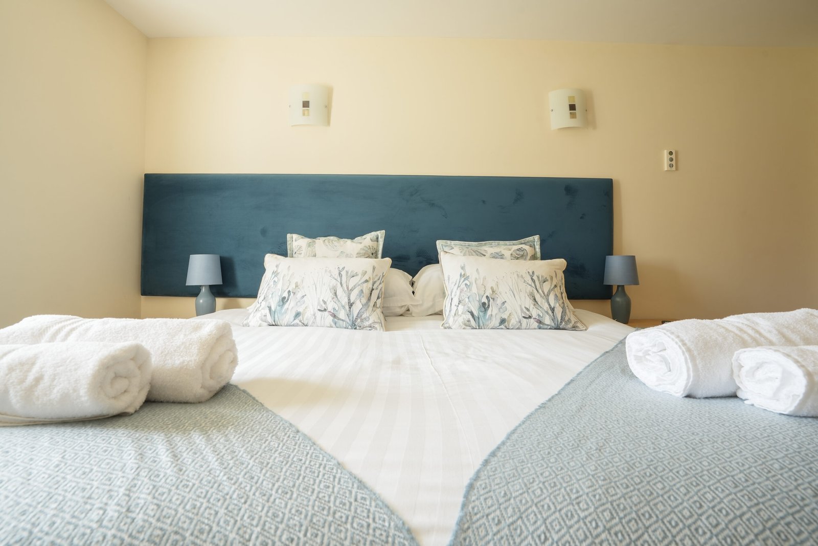 Holiday Cottages Devon – Ettiford Farm Accommodation Ilfracombe Book-stylish-Barn-Conversions-in-Devon!-Ettiford-Holiday-Cottages-in-Ilfracombe-are-near-North-Devon-National-Landscape-and-Exmoor-National-Park.