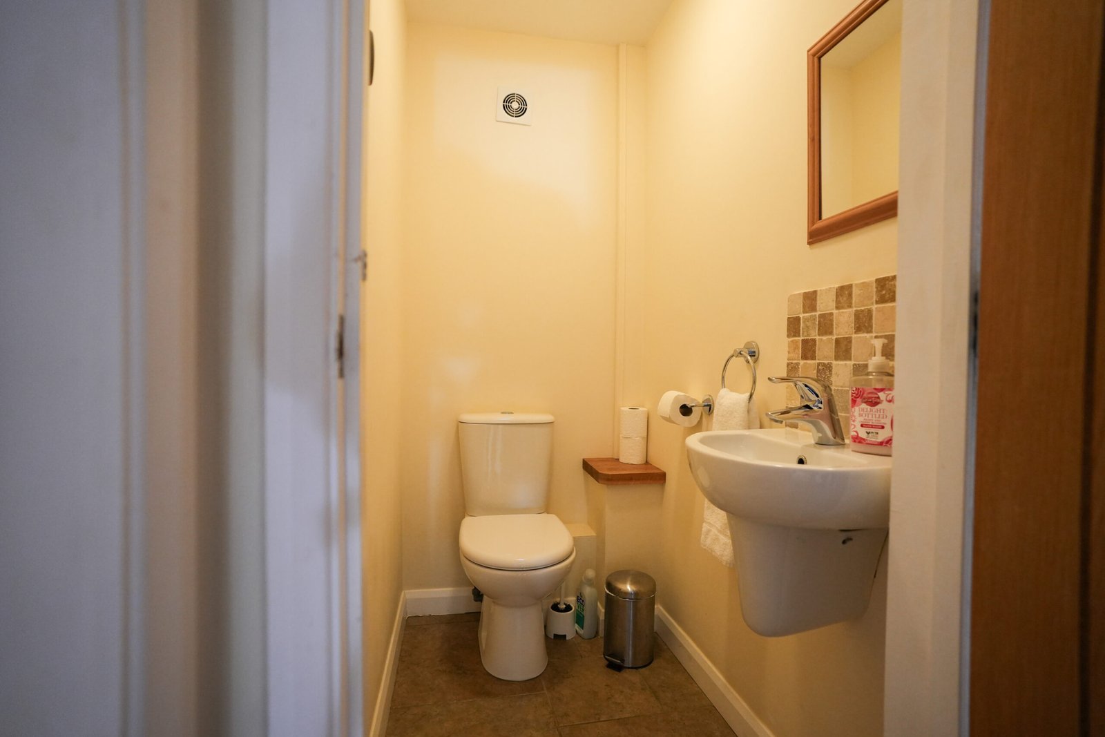 Holiday Cottages Devon – Ettiford Farm Accommodation Ilfracombe Book-stylish-Barn-Conversions-in-Devon!-Ettiford-Holiday-Cottages-in-Ilfracombe-are-near-North-Devon-National-Landscape-and-Exmoor-National-Park.