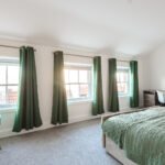 Book Holiday Apartments Hull. Fully furnished, self-catering units near Hull city centre and P&O Ferries. Ideal for business and leisure stays.