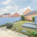 Book cheap group Accommodation in Bingham Nottingham. Our 4 bedroom serviced apartment is near Nottingham Centre and East Midlands Airport.