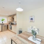 Book cheap group Accommodation in Bingham Nottingham. Our 4 bedroom serviced apartment is near Nottingham Centre and East Midlands Airport.
