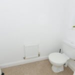 Book cheap group Accommodation in Bingham Nottingham. Our 4 bedroom serviced apartment is near Nottingham Centre and East Midlands Airport.