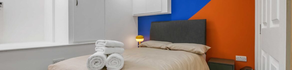 Book cheap corporate accommodation in Sheffield now! Our furnished short let apartments are near Sheffield City Centre and Manchester Airport