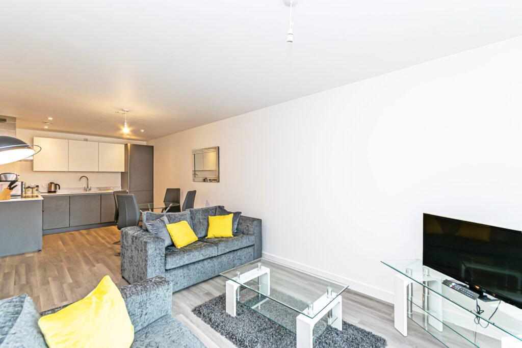 40 Halo House Apartment