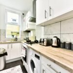 Book modern accommodation in West Ealing London. 2-bed flat with parking near Ealing Broadway and Heathrow for business or family stays.