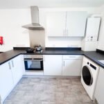 Sheffield Short Term Rentals for groups and families. Book our spacious 5-bed family home is available for 1 week, 1 month or longer. Cheaper than hotels!