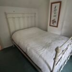 Book large pet friendly holiday cottages in Lincolnshire. This 6-bedroom house in Spalding is for up to 10 guests with parking and garden.