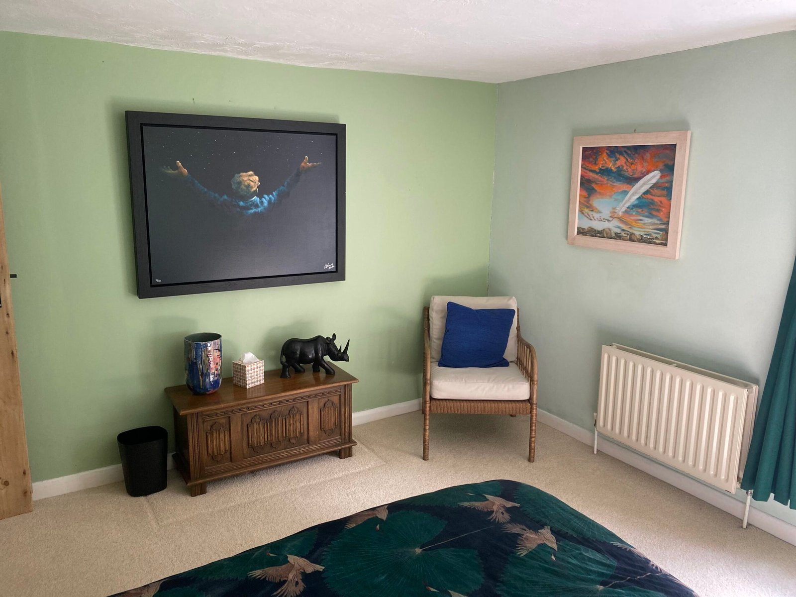 Holiday Cottages Lincolnshire – Pet-Friendly 6-Bed House Spalding Book-large-pet-friendly-holiday-cottages-in-Lincolnshire.-This-6-bedroom-house-in-Spalding-is-for-up-to-10-guests-with-parking-and-garden.