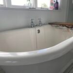 Book large pet friendly holiday cottages in Lincolnshire. This 6-bedroom house in Spalding is for up to 10 guests with parking and garden.