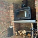 Book large pet friendly holiday cottages in Lincolnshire. This 6-bedroom house in Spalding is for up to 10 guests with parking and garden.