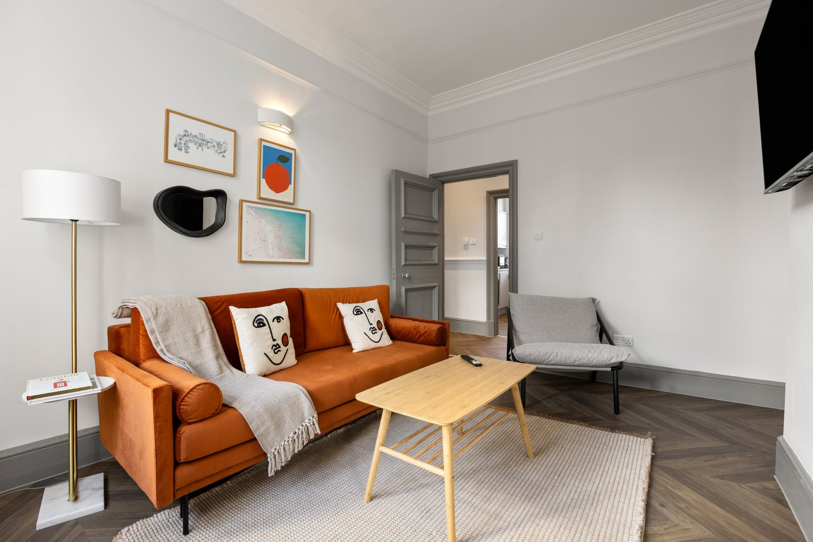 Serviced Apartments in Covent Garden Maiden Lane | Urban Stay Stylish-serviced-apartments-in-Covent-Garden-near-Maiden-Lane.-Central-London-Accommodation-near--theatres,-transport-links,-and-attractions.