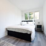 Book Holiday Cottages Hertfordshire for 8 adults. Our furnished 4-bed accommodation is ideal for groups, with easy access to Watford & London