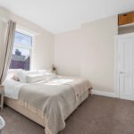 Big 3-bedroom Group Accommodation Manchester for families, friends, and business travellers. Ideal short stays self-catering and city access.