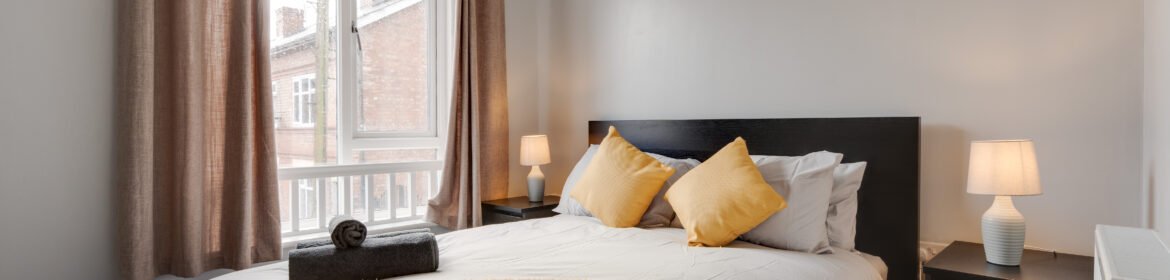 Accommodation in Wythenshawe – Short Lets Manchester Airport Book Short Let Accommodation in Wythenshawe near Manchester Airport. Our furnished holiday apartments offer cheaper hotel alternatives