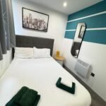 Book stylish Accommodation Near Leeds Airport. Modern serviced apartments and holiday cottages with parking near Leeds city centre.