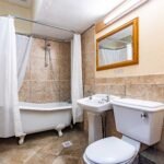 Luxury Wiltshire holiday cottages near Bath sleeping up to 26 guests. Ideal for group stays, weddings, events, and countryside retreats.