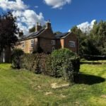 Book large pet friendly holiday cottages in Lincolnshire. This 6-bedroom house in Spalding is for up to 10 guests with parking and garden.