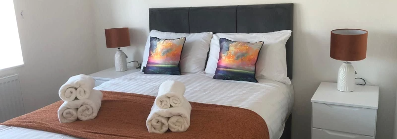 Book peaceful Lincoln accommodation in Woodhall Spa. Stylish serviced accommodation with WiFi, parking, and countryside surroundings.