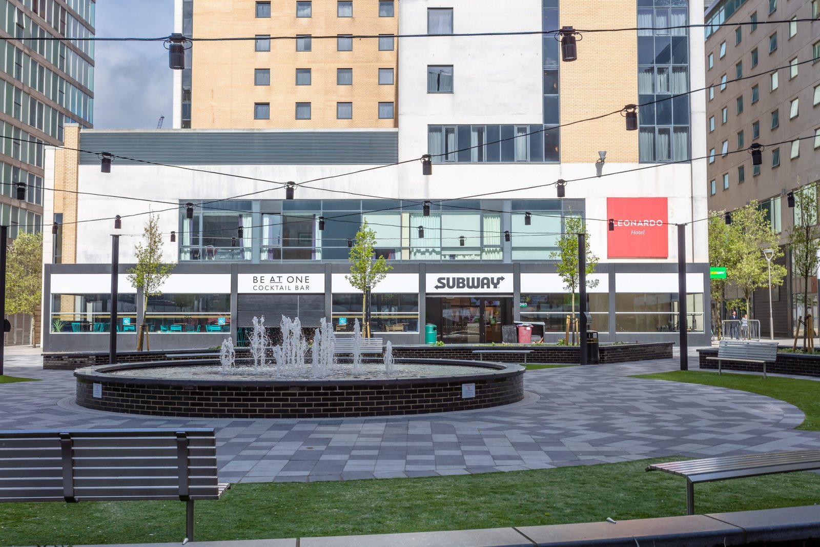 Milton Keynes Short Lets | Manhattan House Serviced Apartments Modern-Milton-Keynes-short-lets-at-The-Hub.-Executive-serviced-apartments-near-Milton-Keynes-city-centre-with-parking-and-transport-links