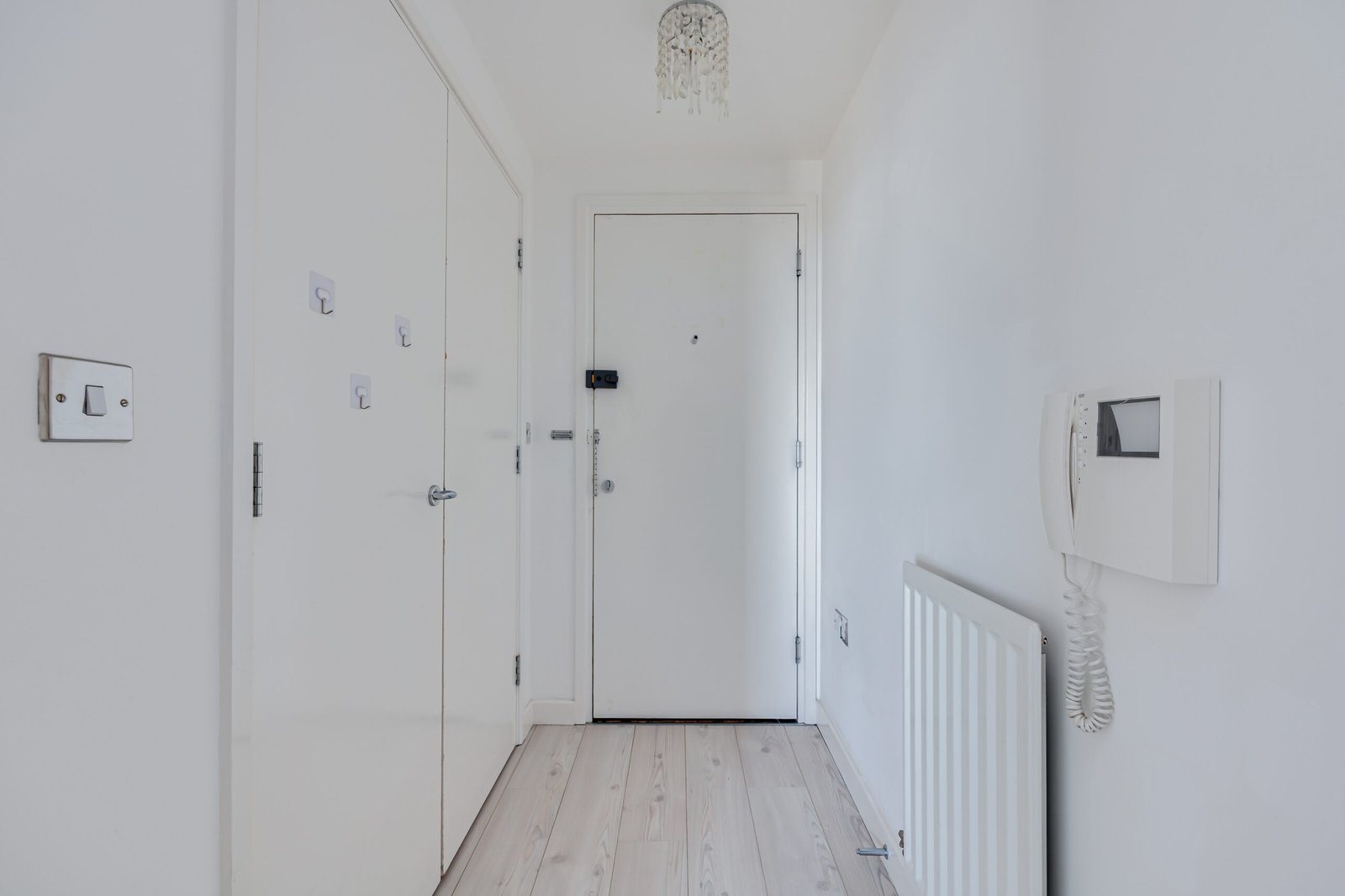 Milton Keynes Short Lets | Manhattan House Serviced Apartments Modern-Milton-Keynes-short-lets-at-The-Hub.-Executive-serviced-apartments-near-Milton-Keynes-city-centre-with-parking-and-transport-links