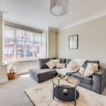 5-Bed serviced accommodation in Hammersmith with private garden. Ideal for corporate short stays and excellent transport links to Central London.