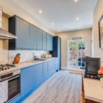5-Bed serviced accommodation in Hammersmith with private garden. Ideal for corporate short stays and excellent transport links to Central London.