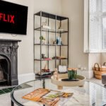 5-Bed serviced accommodation in Hammersmith with private garden. Ideal for corporate short stays and excellent transport links to Central London.