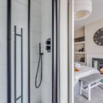 5-Bed serviced accommodation in Hammersmith with private garden. Ideal for corporate short stays and excellent transport links to Central London.