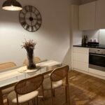 Book modern accommodation in Elephant and Castle. Stylish serviced apartment near Waterloo with excellent transport links into Central London