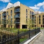 Book serviced accommodation in Uxbridge near Heathrow Airport. Book corporate accommodation in West London for 1 week, 1 month or more