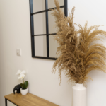 Stay at modern Hemel Hempstead Short Term Rentals. 3-bedroom apartment with kitchen, Wi-Fi, parking, and easy town centre access. Book now!