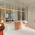 Modern short let accommodation in central Porto near tourist sights. Stylish furnished self-catering holiday apartments with Wi-Fi and air condition.