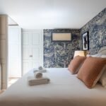Modern short let accommodation in central Porto near tourist sights. Stylish furnished self-catering holiday apartments with Wi-Fi and air condition.
