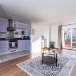 Stay at Nottingham Short Term Rentals. Modern apartment with WiFi, parking, and easy access to transport links and business parks. Book Now